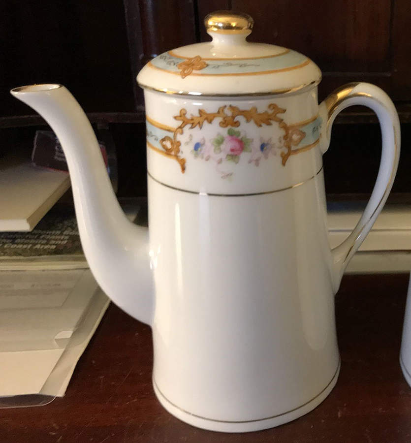 N3456 Mini Coffee Pot & Lid by Noritake-1