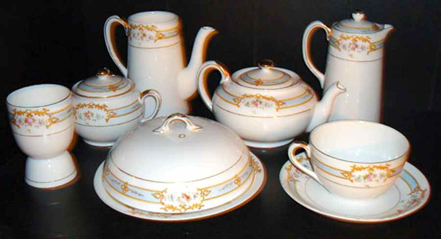 N3456 Muffin Dish & Lid by Noritake-1