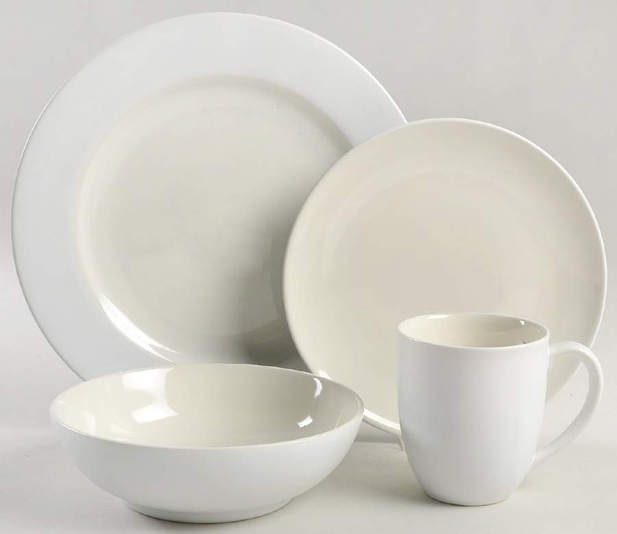 Colorwave White 4 Piece Place Setting by Noritake-1