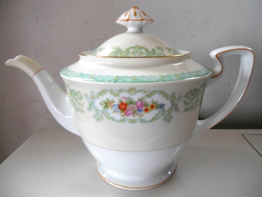N3860 Teapot & Lid by Noritake-1