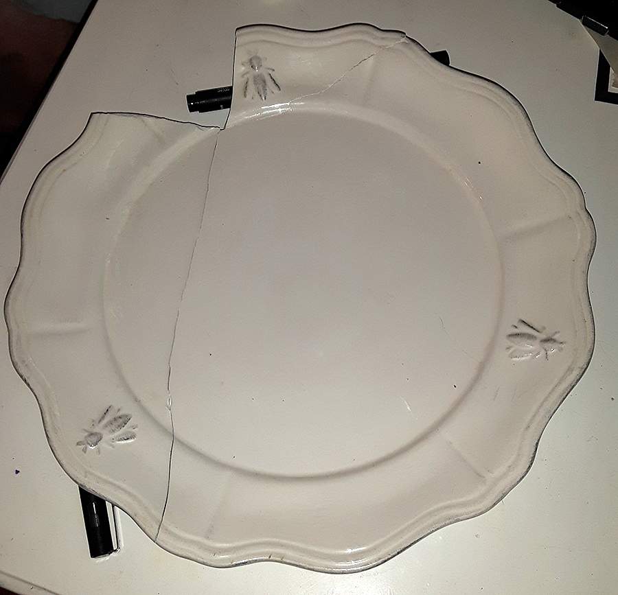 N2G2 Dinner Plate by Neto & Gomes-1