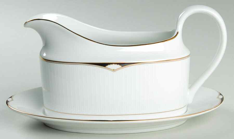Aegean Gravy Boat & Underplate by Oscar De La Renta-1