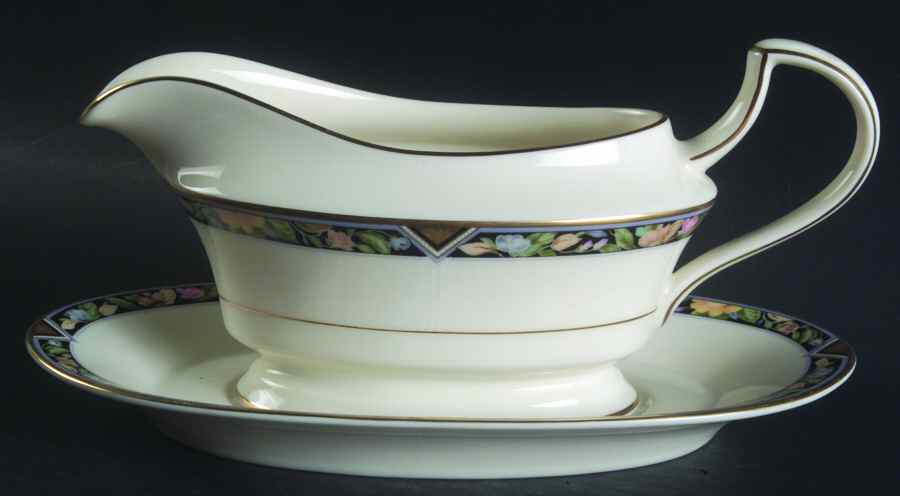 Fleur Royale Gravy Boat & Underplate by Oscar De La Renta-1