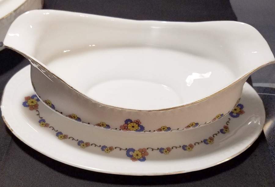 OHM4 Gravy Boat with Attached Underplate by Hermann Ohme-1