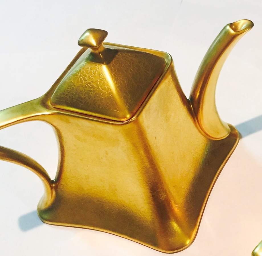 OSN3 Square Teapot & Lid by Osborne (24 K)-1