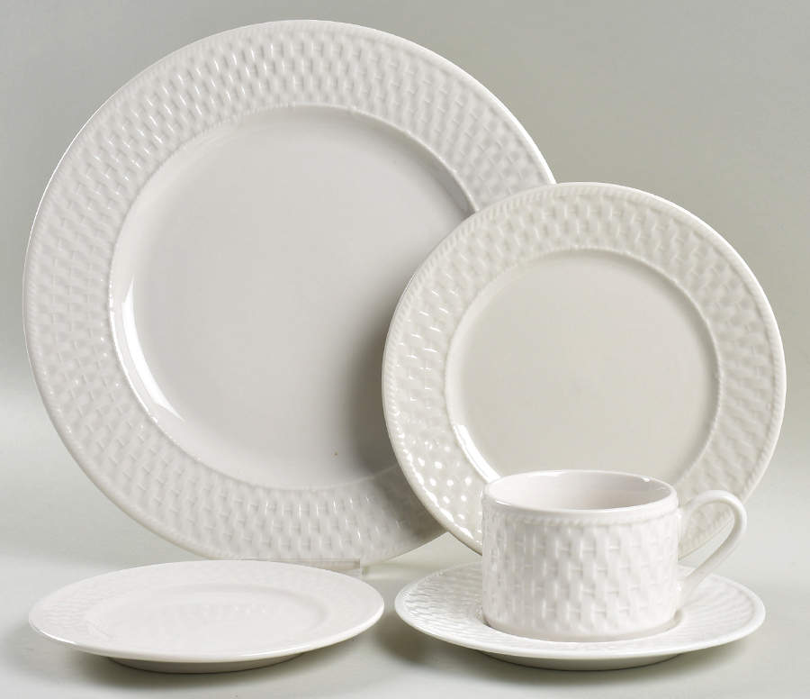 Wicker 5 Piece Place Setting by Oneida-1
