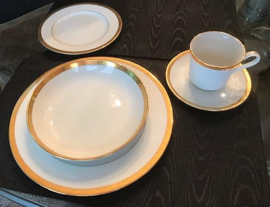 OWN1 Dinner Plate by Owens-Brockway-1