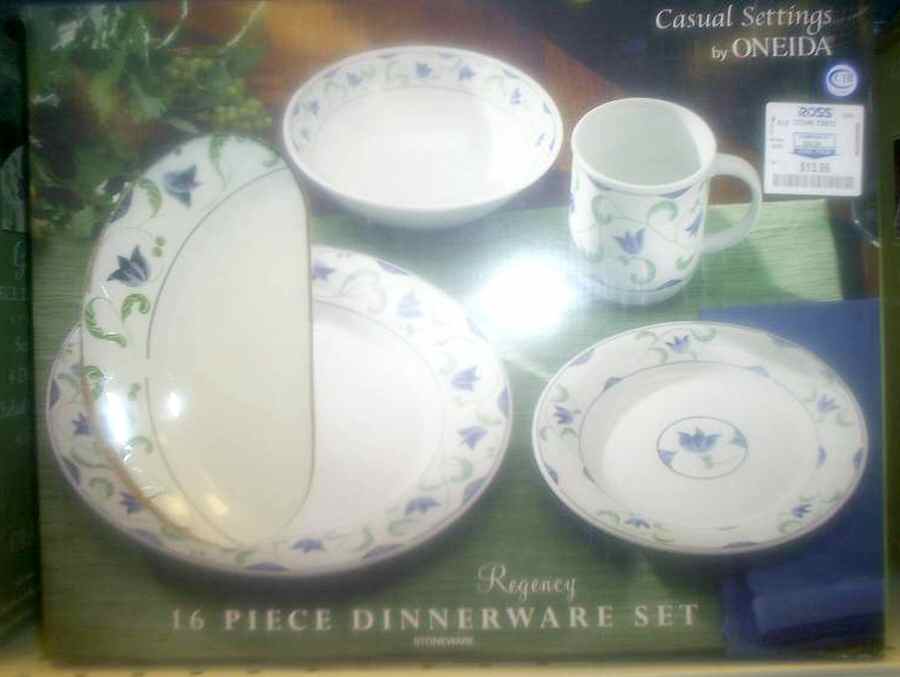 Regency Dinner Plate by Oneida-1