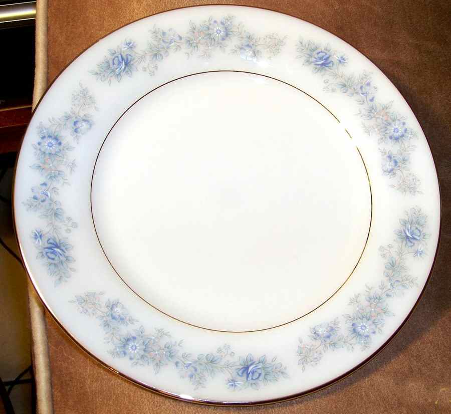Gold Collection Dinner Plate by Opalon-1