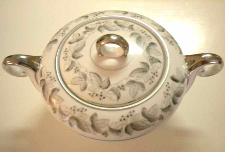 135 Sugar Bowl & Lid by Ocean China-1
