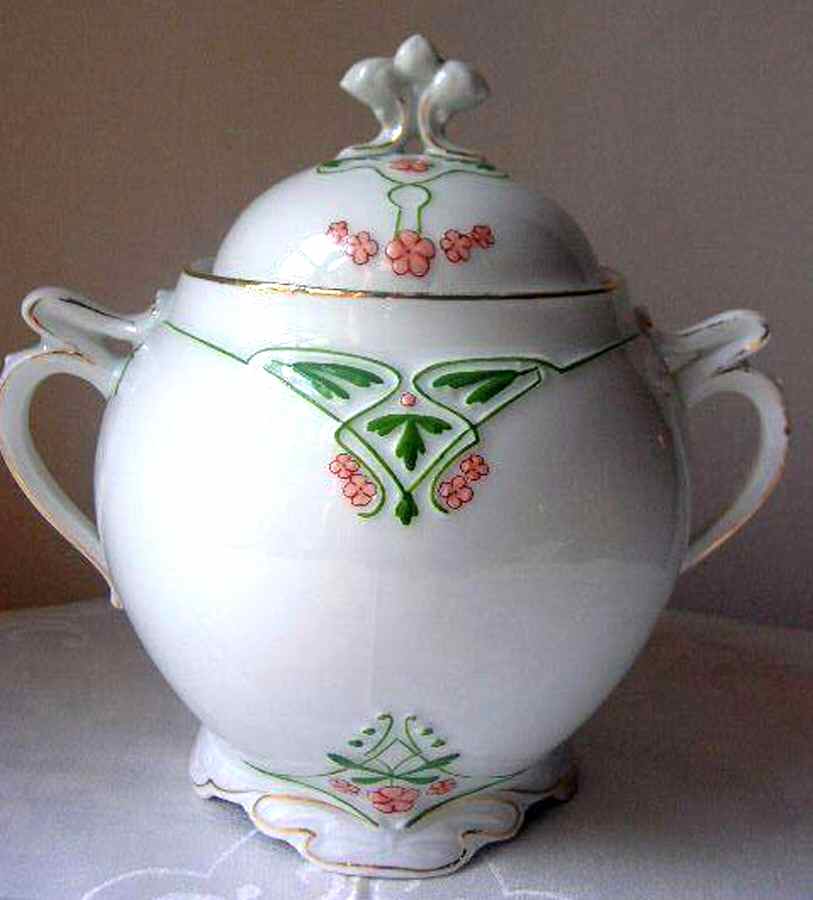 OHM141 Sugar Bowl & Lid by Hermann Ohme-1