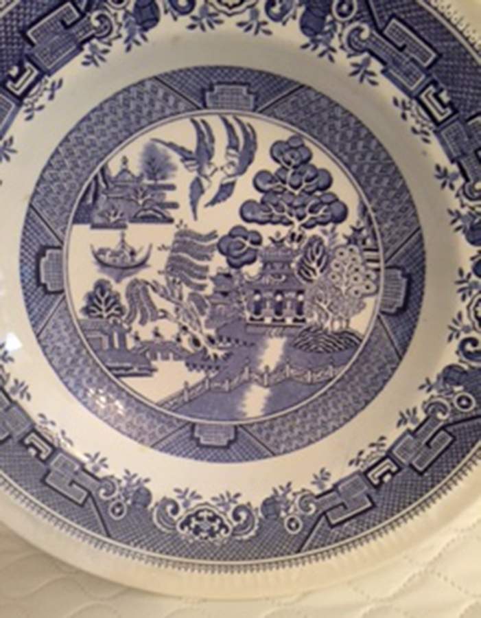 Blue Willow Dinner Plate by Old Castle-1