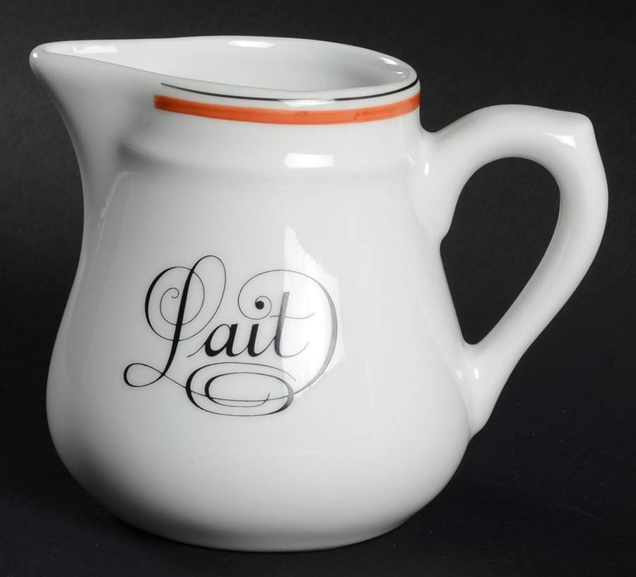 Bistrot Rust Orange Creamer by Porcelaine d'Auteuil-1