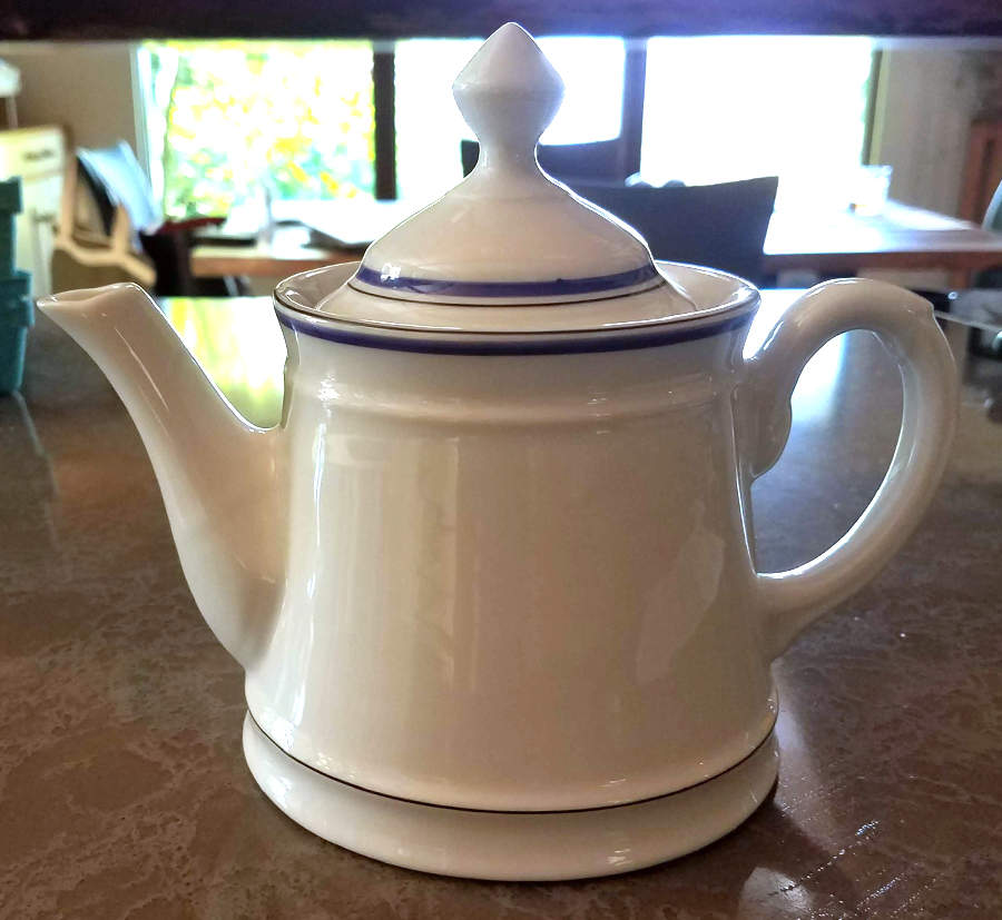 Marine Teapot & Lid by Porcelaine d'Auteuil-1