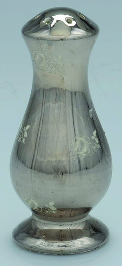 Platinum Rose Pepper Shaker by Pearl China -1