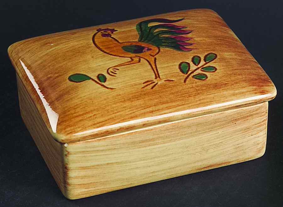 Red Rooster Cigarette Box & Lid by Pennsbury-1