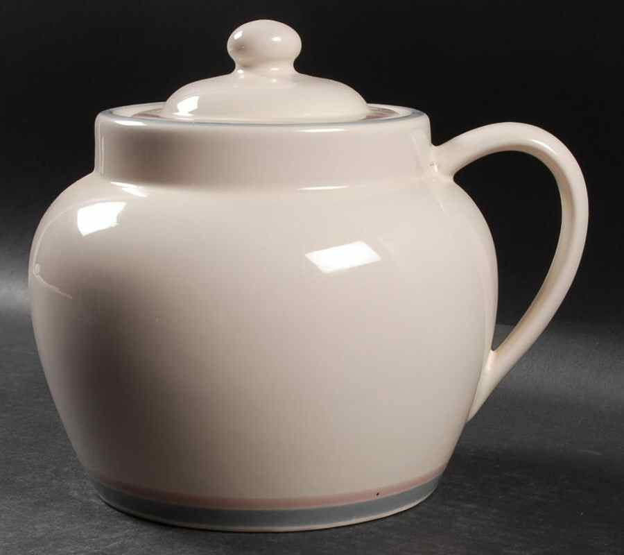 Aura Pink Bean Pot & Lid by Pfaltzgraff-1