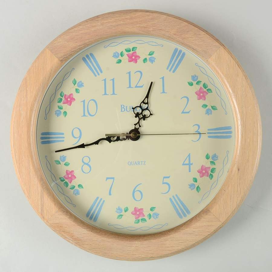 Bonnie Brae Hanging Wall Clock by Pfaltzgraff-1