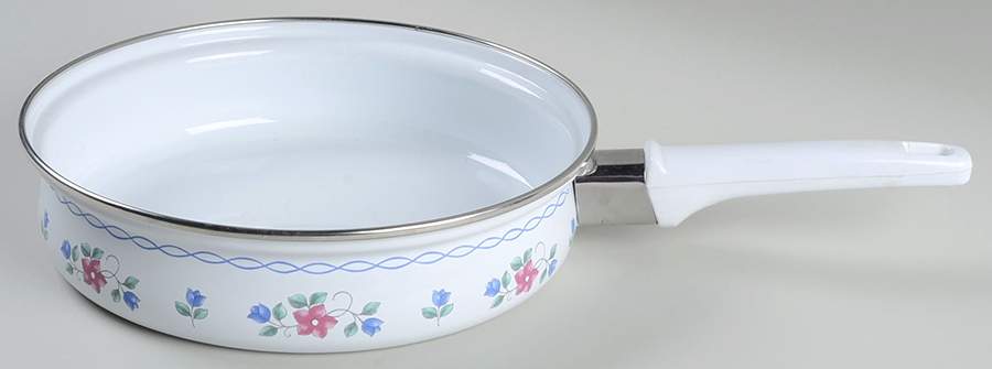 Bonnie Brae 9" Metal Skillet by Pfaltzgraff-1