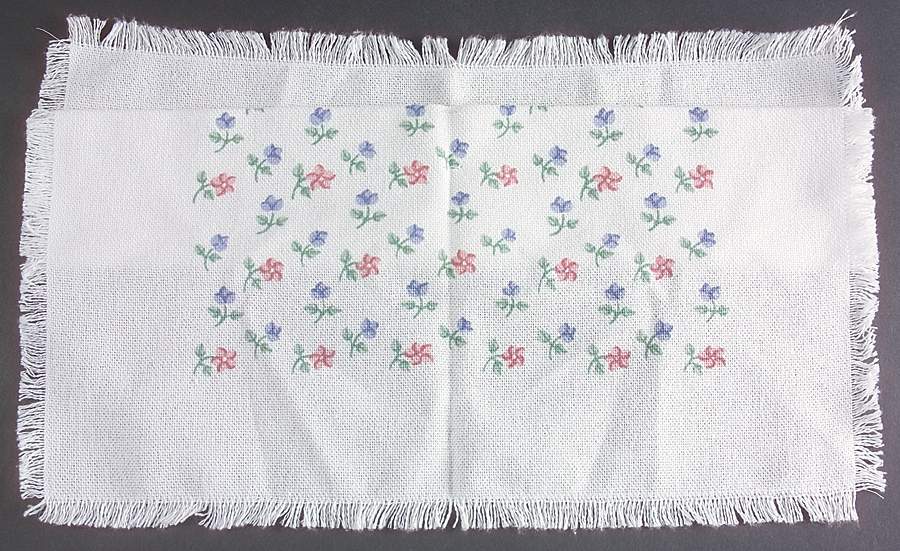 Bonnie Brae Cloth Napkin by Pfaltzgraff-1