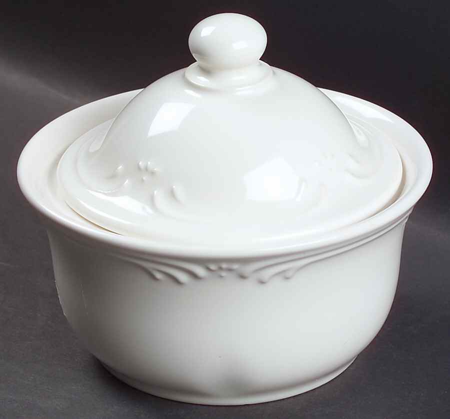 Filigree Butter Tub & Lid by Pfaltzgraff-1