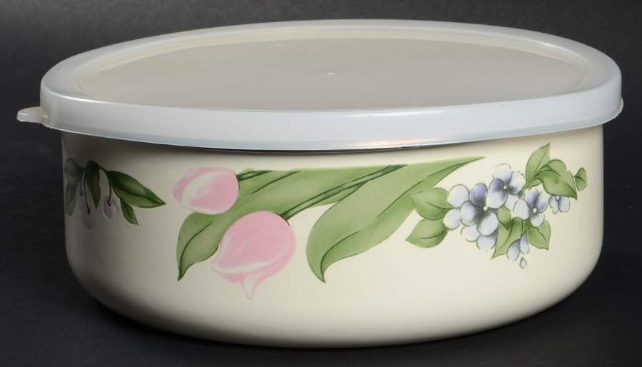 Garden Party (Garden Impressions) 6 3/4" Metal Bowl W/Plastic Lid by Pfaltzgraff-1