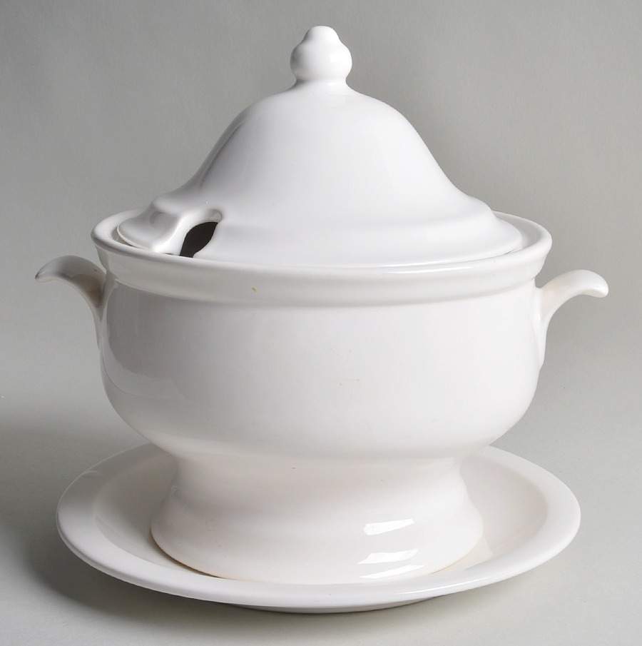 Hearth Tureen & Lid W/Underplate by Pfaltzgraff-1