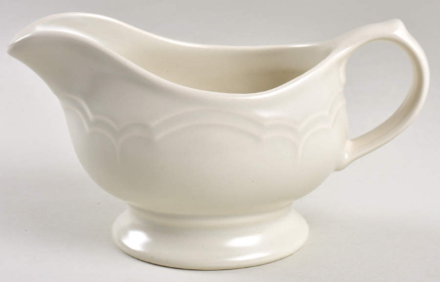 Heirloom Gravy Boat by Pfaltzgraff-1