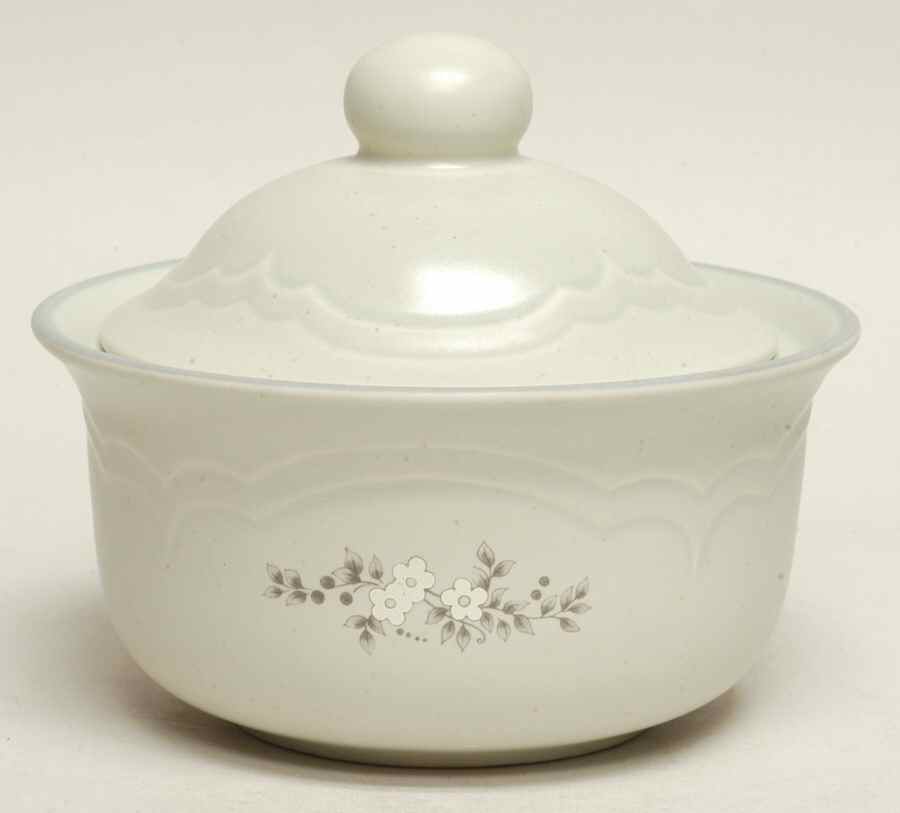 Heirloom Butter Tub & Lid by Pfaltzgraff-1