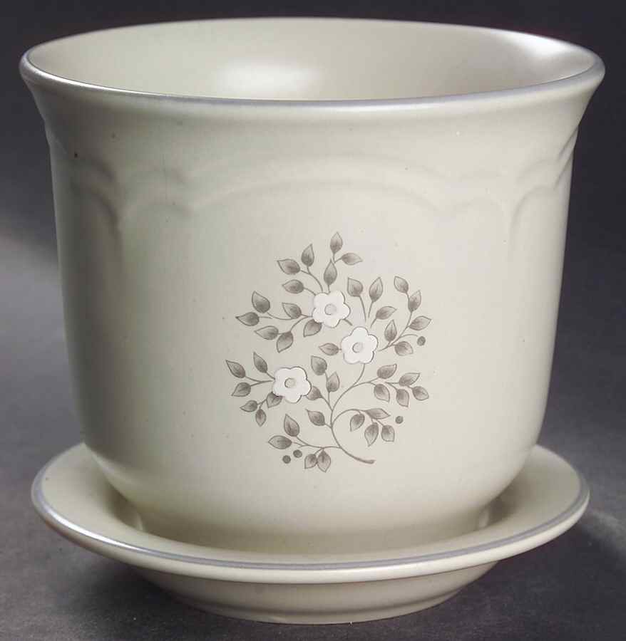 Heirloom 4" Flower Pot with Underplate by Pfaltzgraff-1