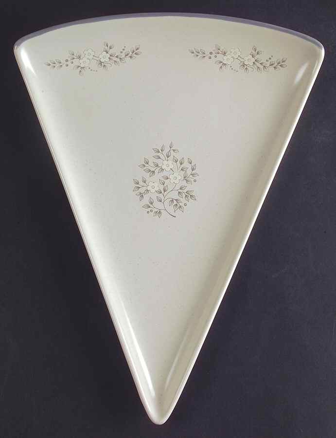 Heirloom Triangular Shape Slice Plate by Pfaltzgraff-1