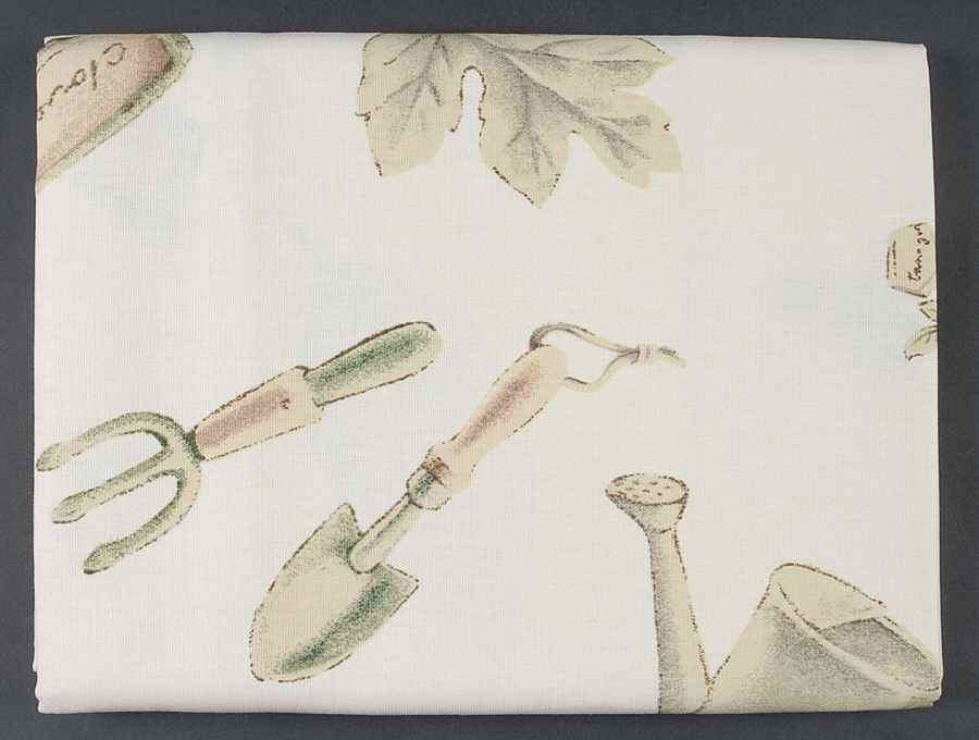 Naturewood 52" x 70" Oblong Tablecloth by Pfaltzgraff-1