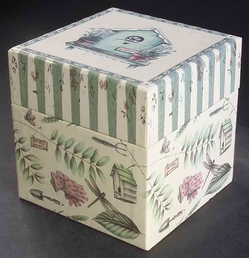 Naturewood Medium Paper Nesting Box by Pfaltzgraff-1