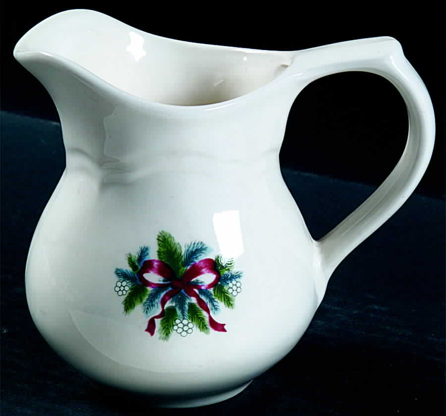 Red Ribbons Creamer by Pfaltzgraff-1