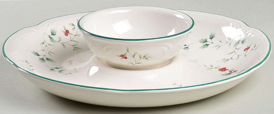 Winterberry (2 Piece) Chip & Dip Set by Pfaltzgraff-1