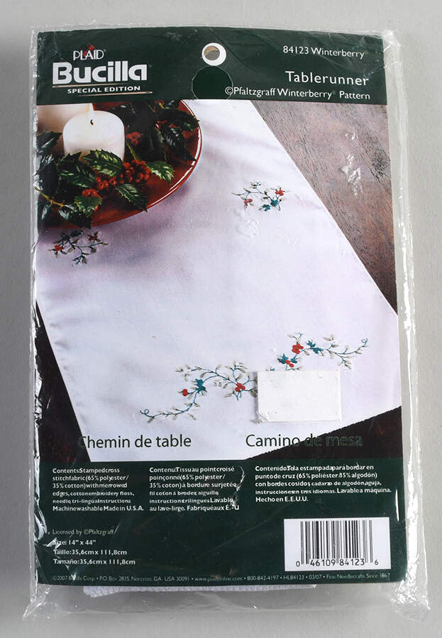 Winterberry 14" x 44" Cloth Table Runner by Pfaltzgraff-1