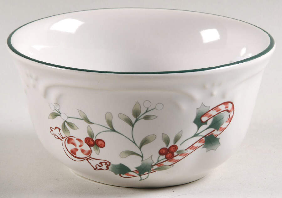 Winterberry Child's Bowl by Pfaltzgraff-1