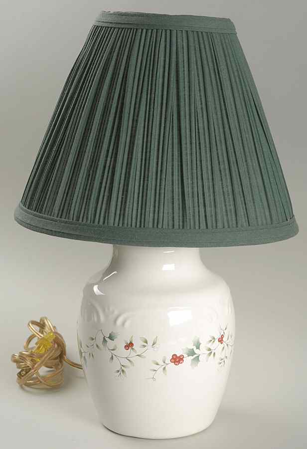 Winterberry Electric Lamp & Shade by Pfaltzgraff-1