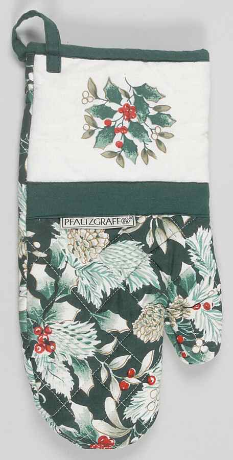Winterberry Cloth Oven Mitt by Pfaltzgraff-1