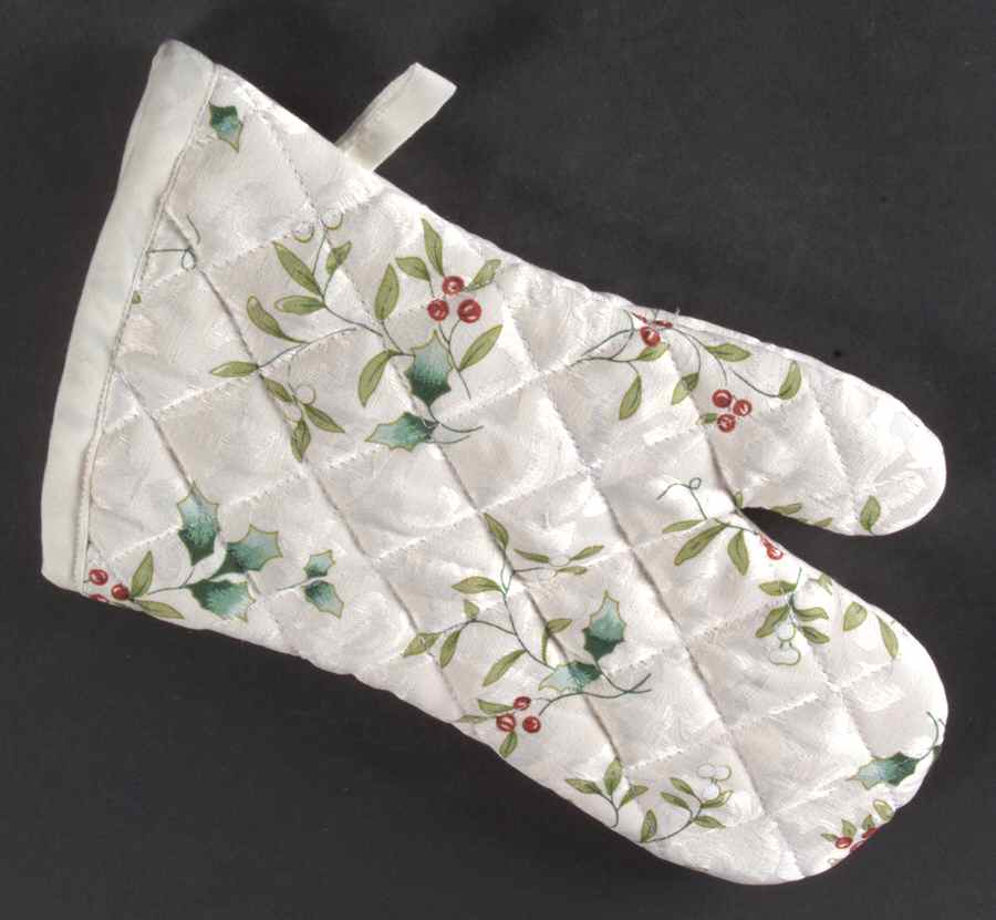Winterberry Cloth Oven Mitt by Pfaltzgraff-1