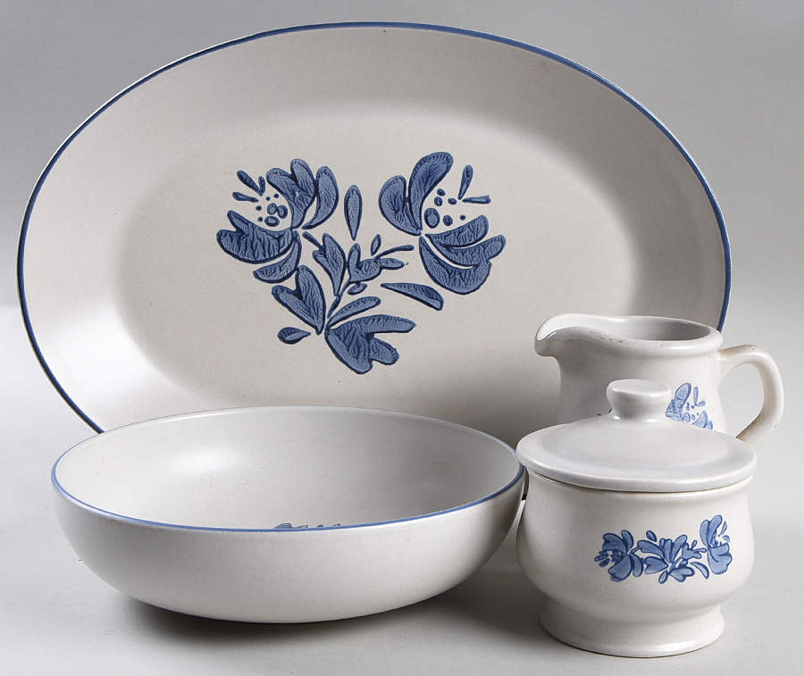 Yorktowne 5 Piece Hostess Set by Pfaltzgraff-1