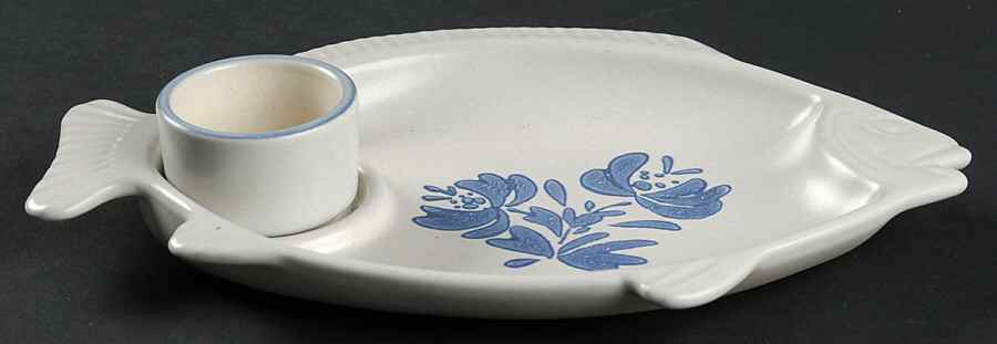 Yorktowne Seafood-Cocktail Server with Sauce Cup by Pfaltzgraff-1