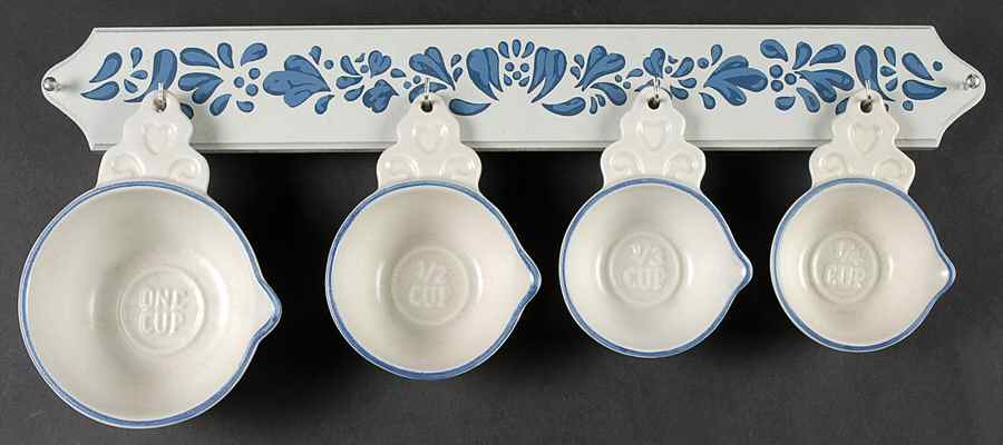 Yorktowne Measuring Cup Set & Rack by Pfaltzgraff-1