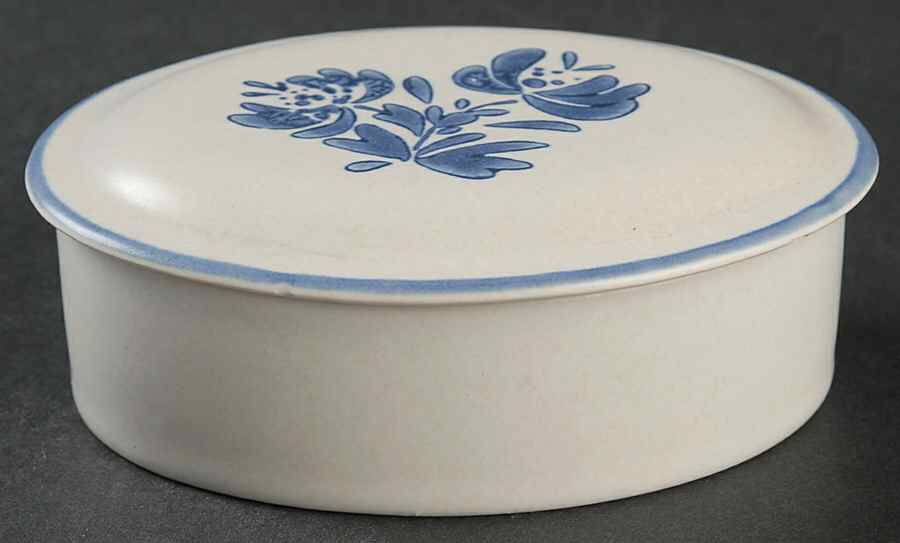 Yorktowne Oval Box & Lid by Pfaltzgraff-1