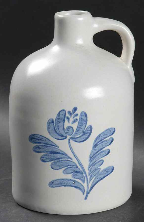 Yorktowne Medium Jug by Pfaltzgraff-1