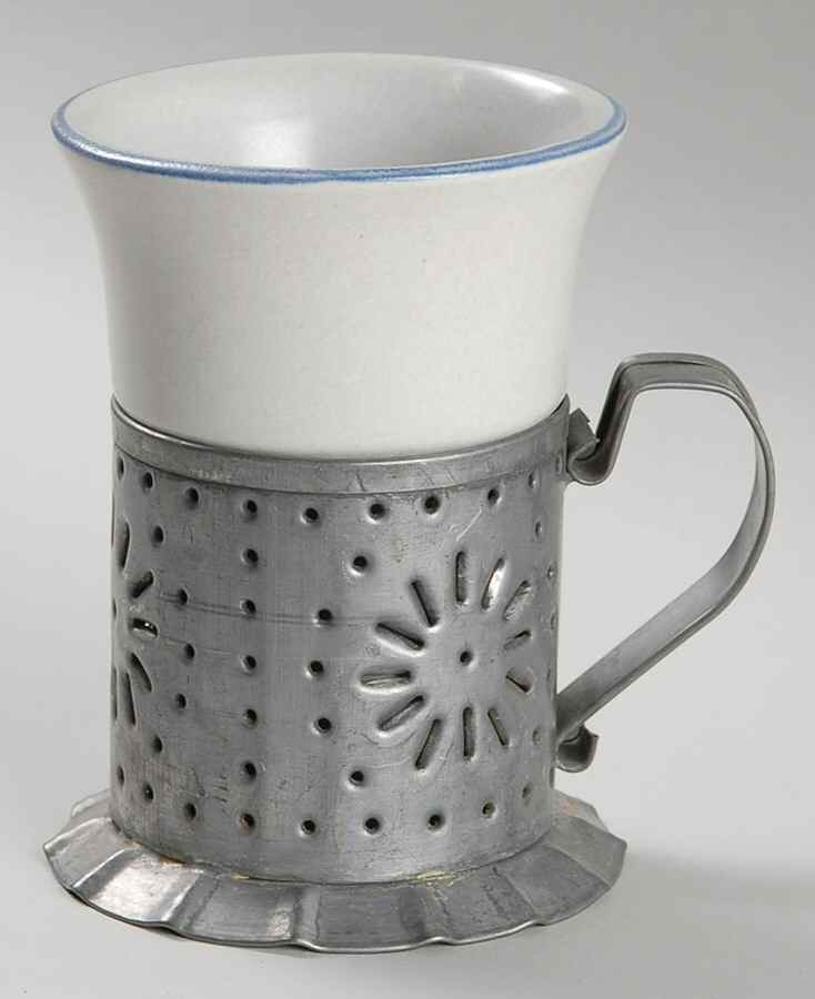 Yorktowne Mug Holder & China Insert by Pfaltzgraff-1