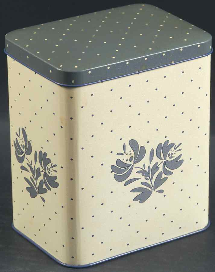 Yorktowne 5 3/4 Nested Hinged Storage Tin by Pfaltzgraff-1
