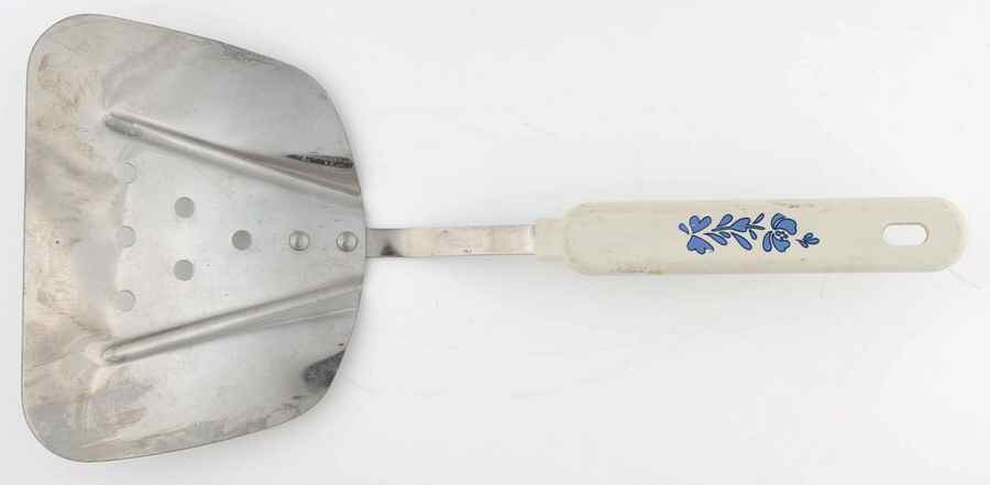 Yorktowne Large Metal Spatula by Pfaltzgraff-1