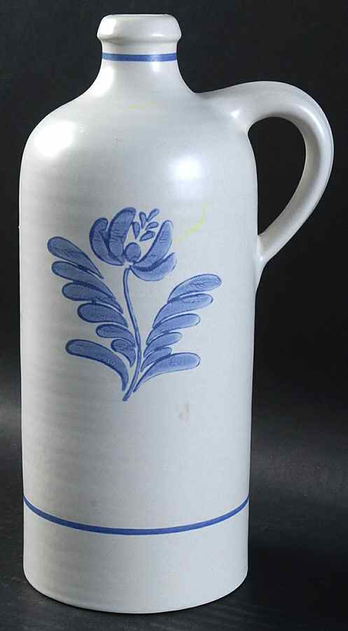 Yorktowne Large Jug by Pfaltzgraff-1