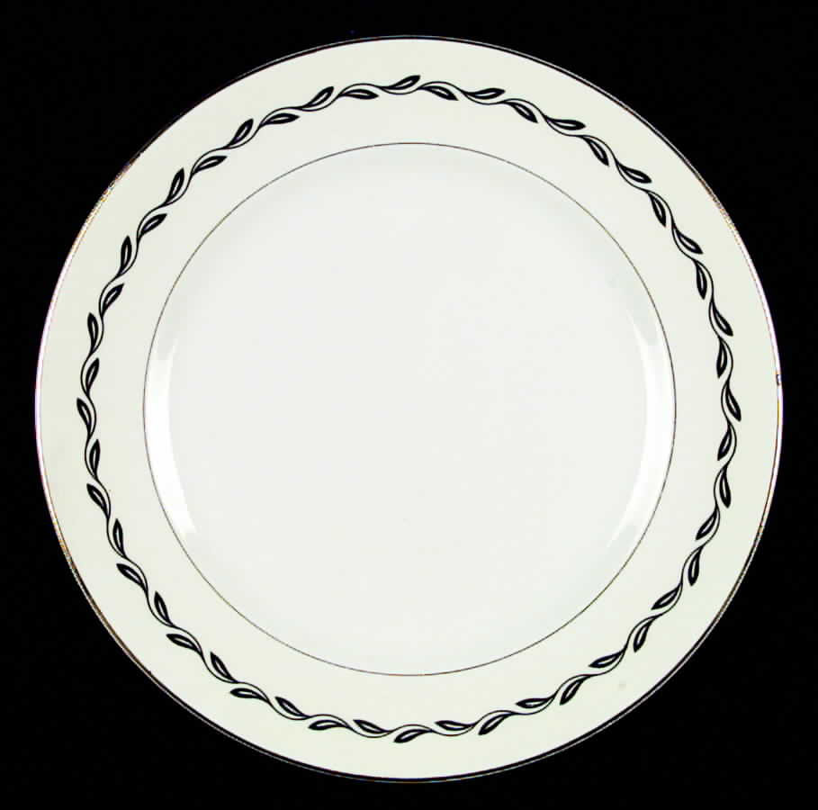 Black Laurel Dinner Plate by Pope Gosser-1